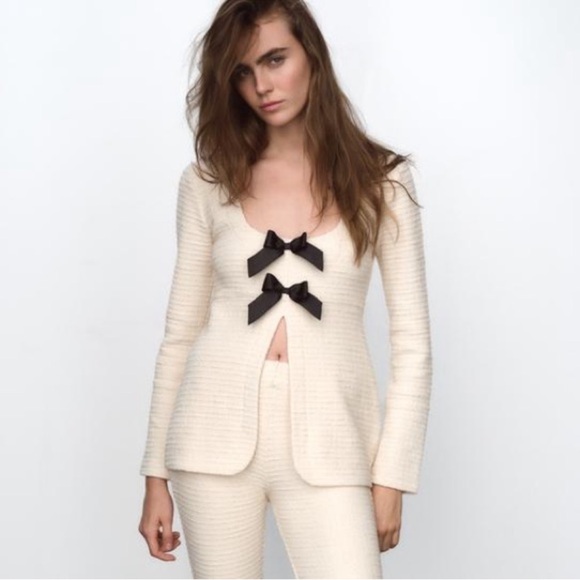 NWT Zara Woman BLOGGER FAV TEXTURED BOWS TOP Size M Medium - Picture 1 of 12